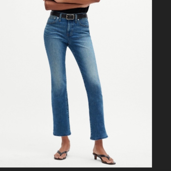 Madewell Midrise Kick Out Light- Medium Wash denim Jeans - Size 25 MSRP $138 - Picture 1 of 12